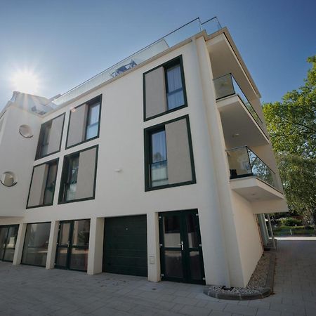 Villa Bauhaus Wellness Apartman Fsz. 3 Siófok Extérieur photo