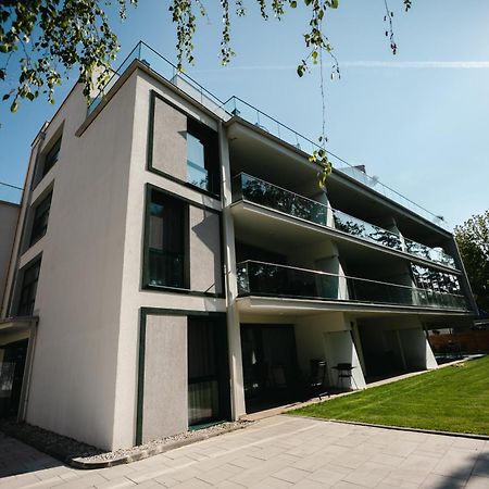 Villa Bauhaus Wellness Apartman Fsz. 3 Siófok Extérieur photo