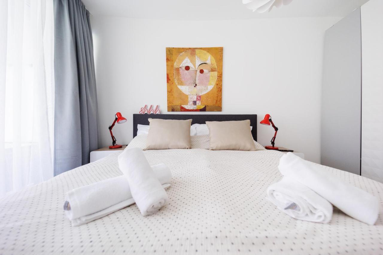 Villa Bauhaus Wellness Apartman Fsz. 3 Siófok Extérieur photo