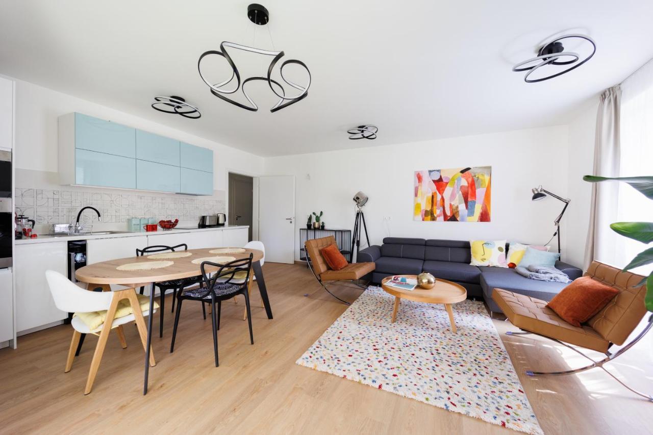 Villa Bauhaus Wellness Apartman Fsz. 3 Siófok Extérieur photo