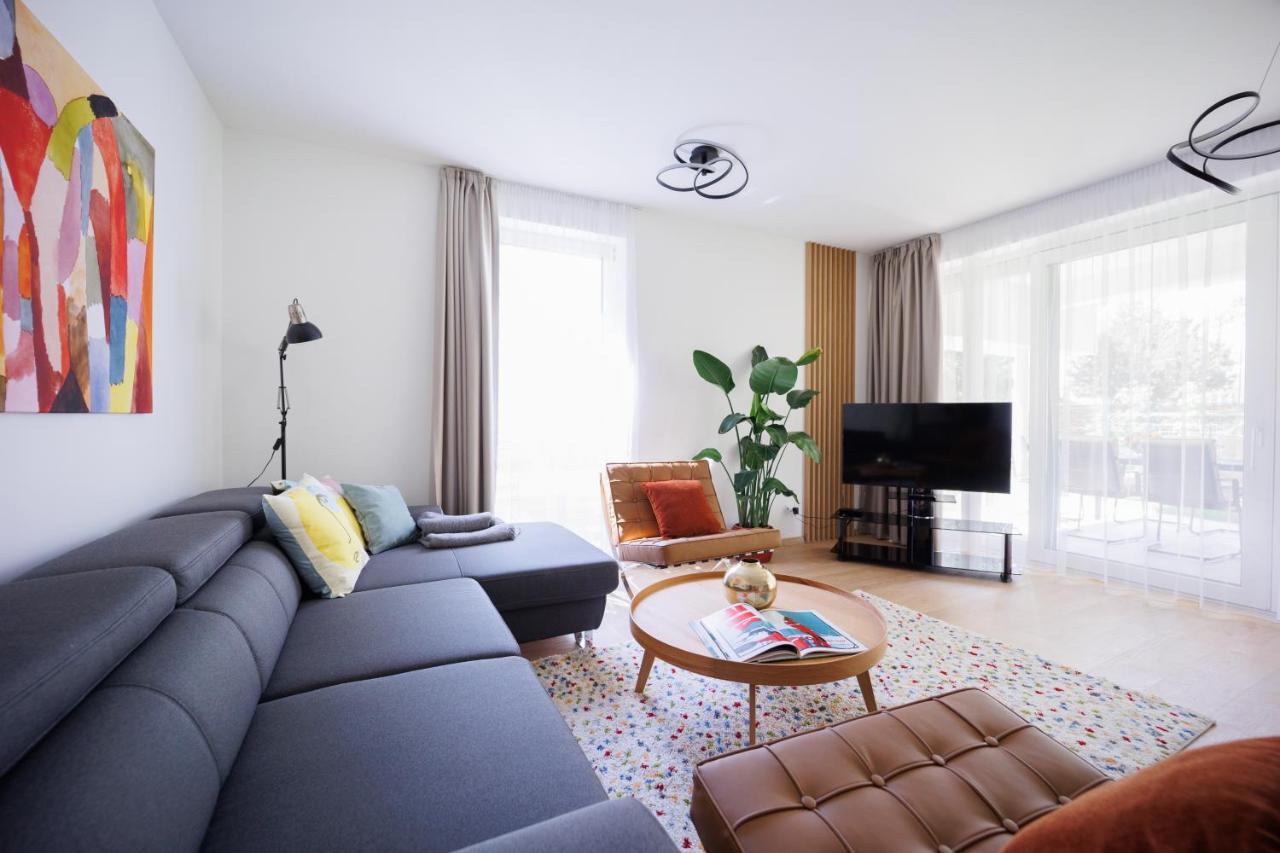 Villa Bauhaus Wellness Apartman Fsz. 3 Siófok Extérieur photo